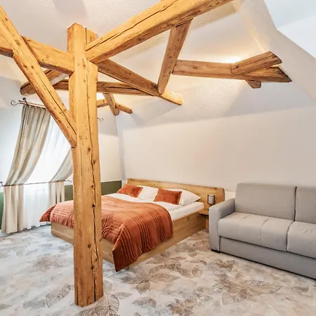 Zum Pfeiffer Hotell