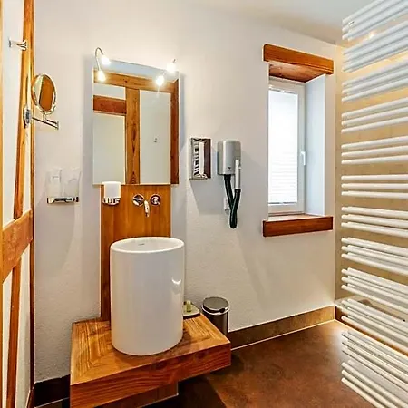 Zum Pfeiffer Hotel 3*