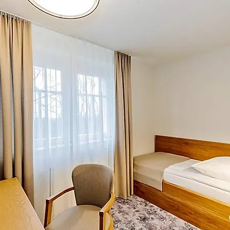 Zum Pfeiffer Hotel Radebeul