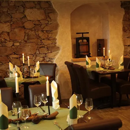 Zum Pfeiffer 酒店 3*