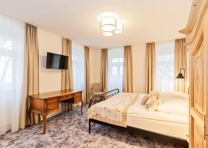 فندق Zum Pfeiffer 3*