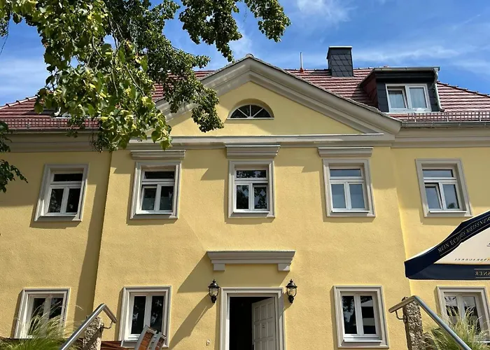 Zum Pfeiffer فندق